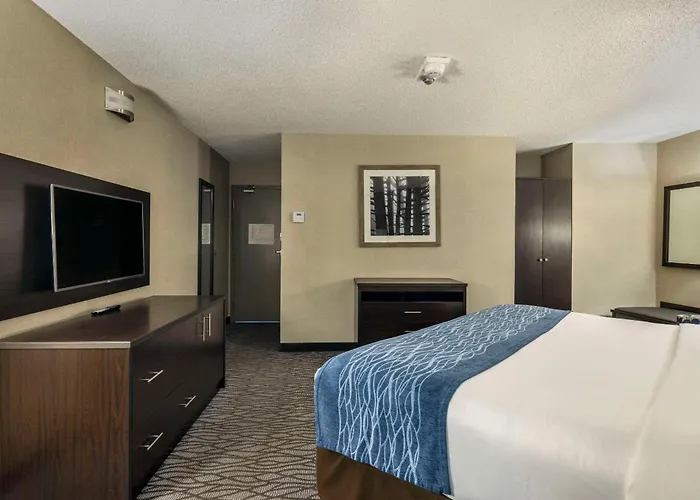 Comfort Inn Montreal Aeroport
