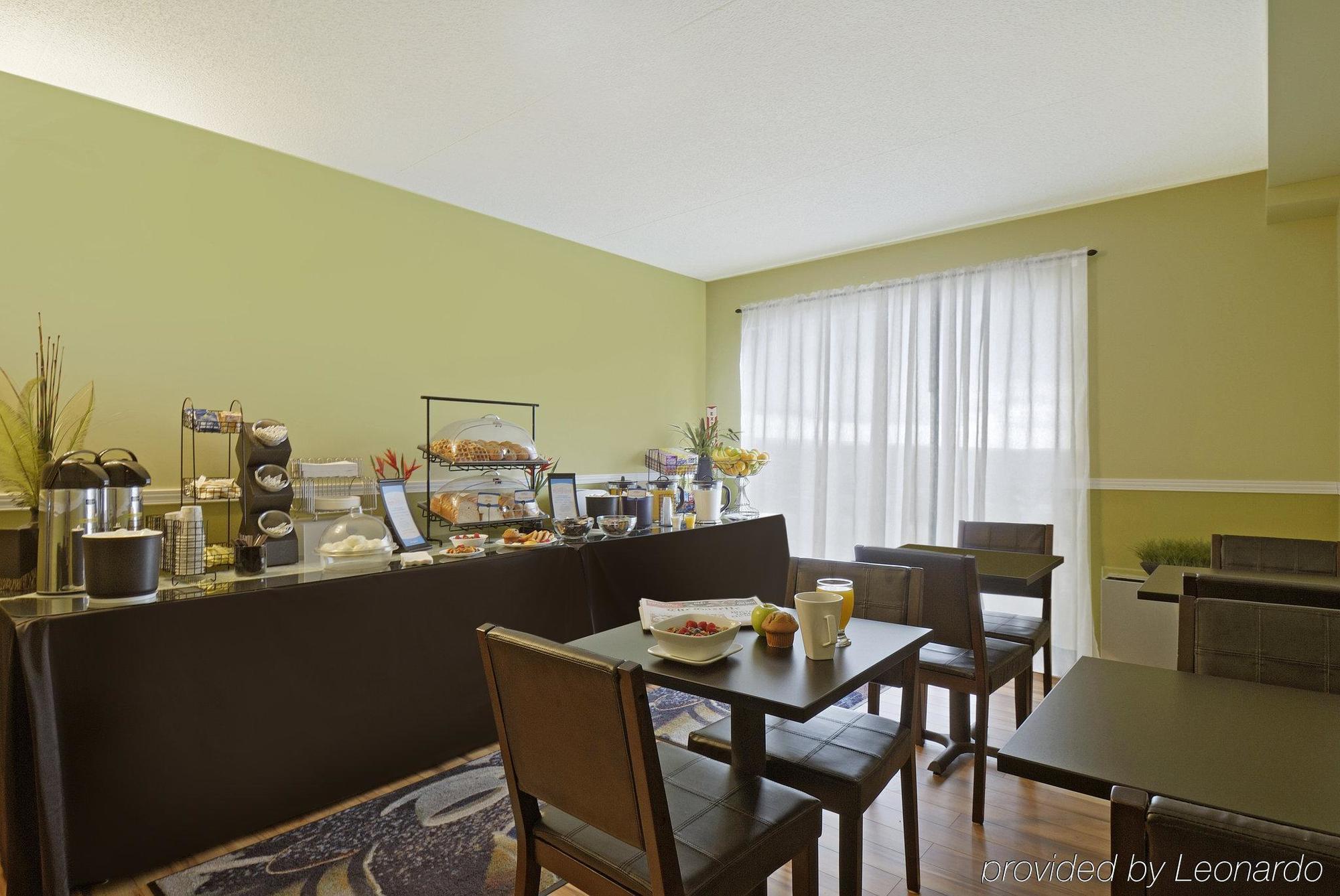 Mini-hôtel Comfort Montreal Aeroport Pointe-Claire