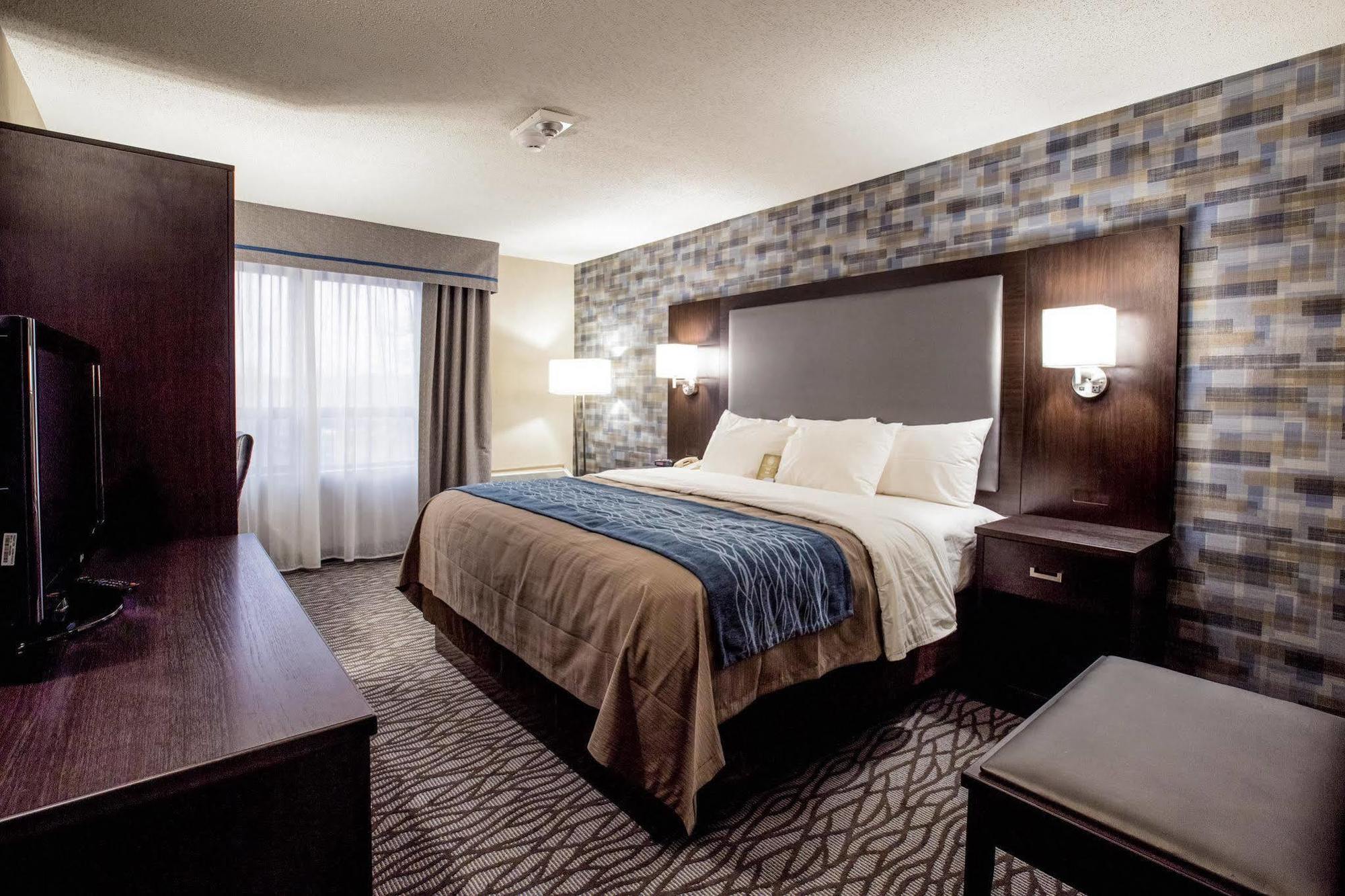 Mini-hôtel Comfort Montreal Aeroport Pointe-Claire