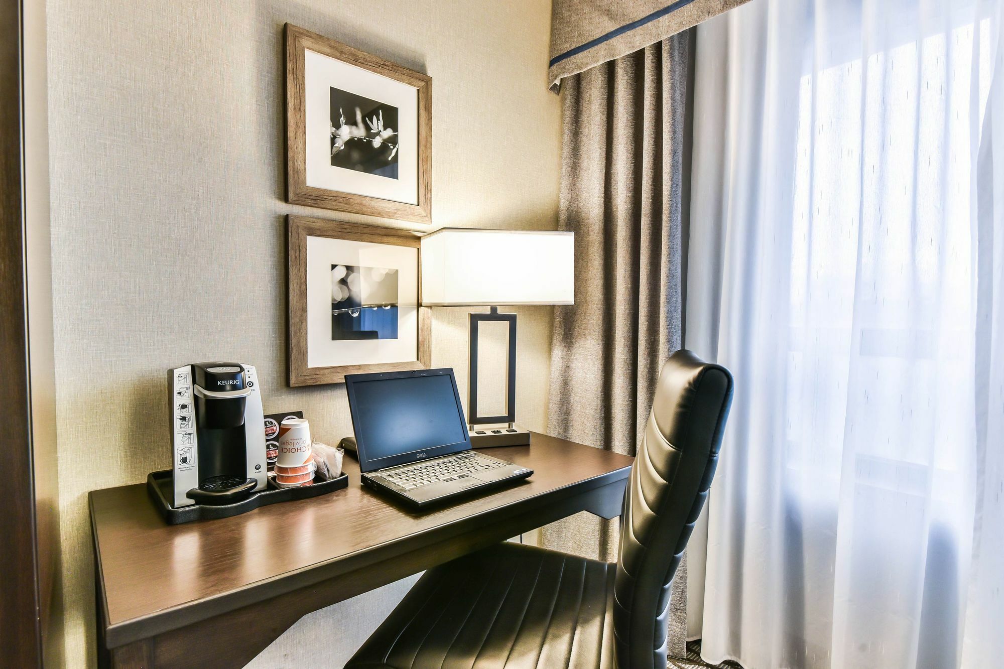 Comfort Montreal Aeroport 3* Pointe-Claire