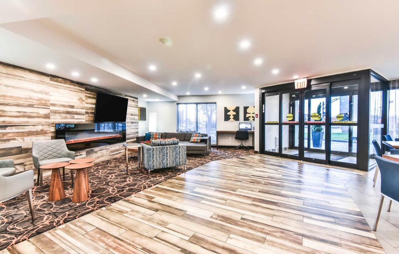 Comfort Montreal Aeroport 3*